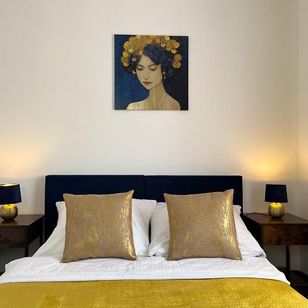 Mala Italia Apartments Вроцлав Екстериор снимка