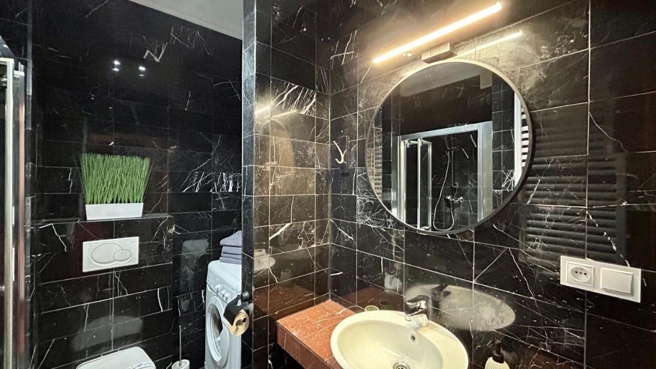 Mala Italia Apartments Вроцлав Екстериор снимка