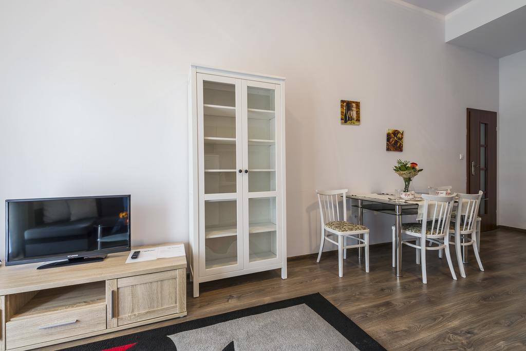 Mala Italia Apartments Вроцлав Екстериор снимка