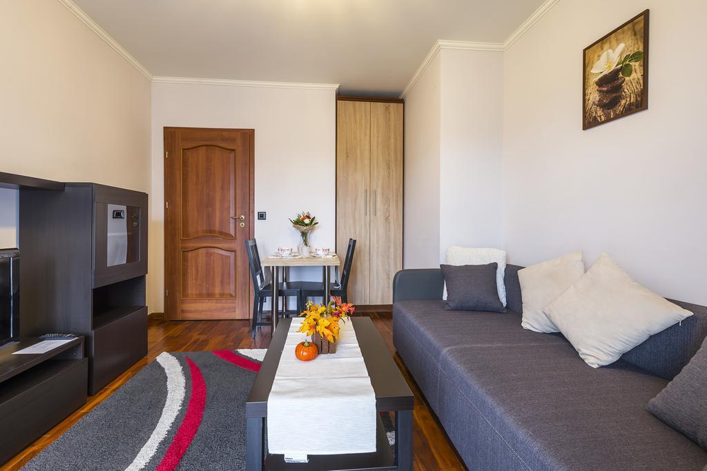 Mala Italia Apartments Вроцлав Екстериор снимка